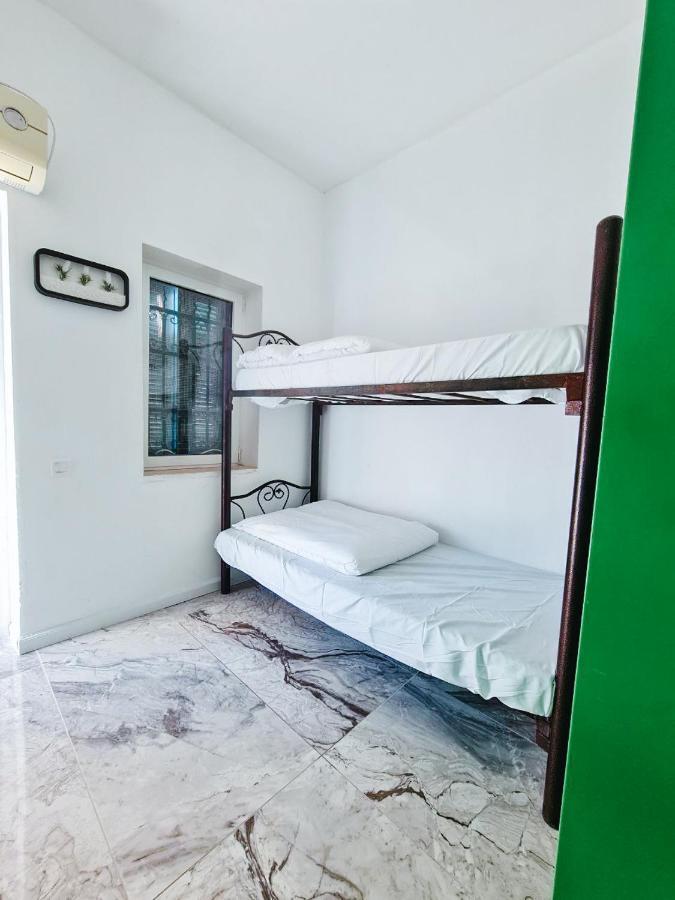 Private Hostel - Best location - Jerusalem Exterior foto